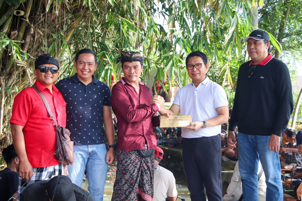 Lomba Mancing Air Deras Banjar Pasekan Sembung
